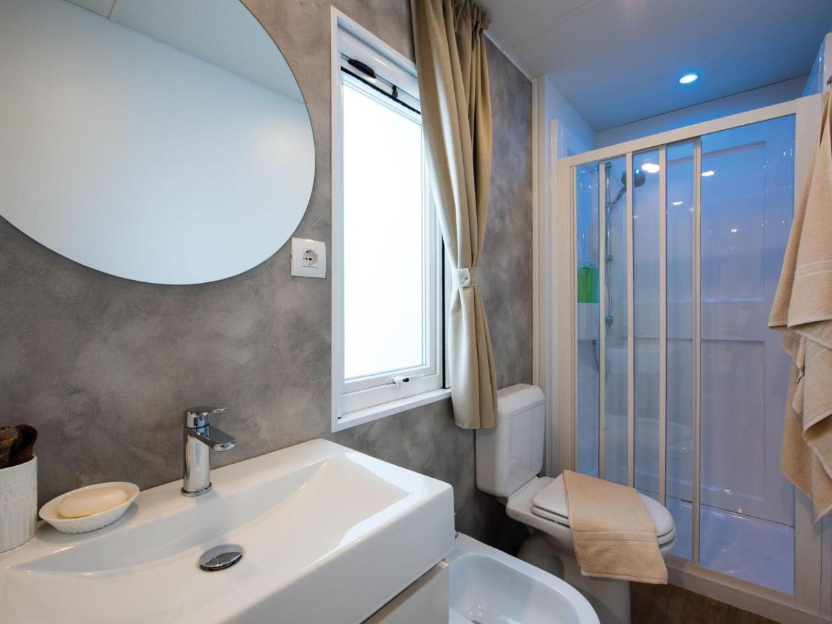 Premium Mobile Home In Novalja Kültér fotó